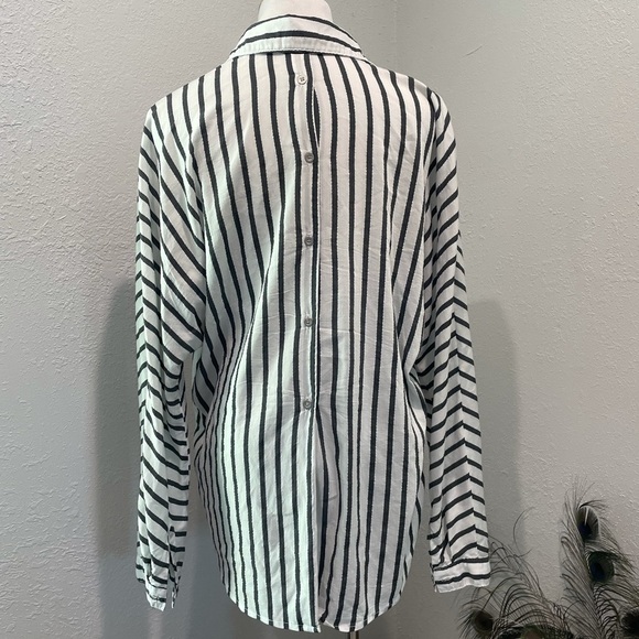 Bella Dahl button down long sleeves blouse L - Picture 4 of 10